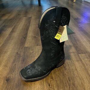 Roper - Women’s Black Bomber with Scroll Embroidery - Square Toe Cowboy Boots